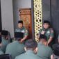 Dandim 0808/Blitar Letkol Inf Hendra Sukmana, M.Han memberikan sambutan dalam pengajian rutin bulan Agustus yang digelar di Masjid Al Ikhlas.