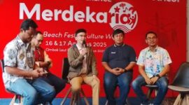 Foto: Ruben Onsu bersama Jajaran Direksi PT. Pembangunan Jaya Ancol Tbk. (Dok/Fhm/Okj)