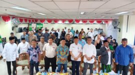 Foto: Ketua PWI Provinsi DKI Jakarta Kesit Budi Handoyo, Sekretaris PWi Provinsi DKI Jakarta Arman Suparman, Ketua PWI pokja Jakarta Pusat Helmi AR, Ketua PWI Pokja Polres Jakarta Barat Faisal, Wakil Ketua II bidang Kerjasama dan Kemitraan PWI Pusat Kadira.