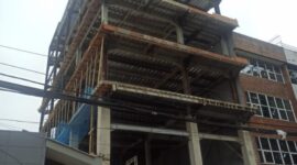 Foto: Bangunan Gedung bermasalah 7 1/2 Lantai kangkangi Perda