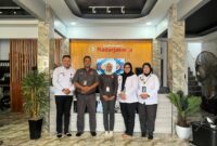 Foto: Rombongan Balai Pemasyarakatan (Bapas) Kelas I Jakarta Barat berkunjung ke kantor media Radar Jakarta di Jalan Cenderawasih Raya, Cengkareng, Jakarta Barat.