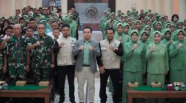 Foto: Korem 081/DSJ bersama Persit KCK Koorcab Rem 081 PD V/Brawijaya mengikuti kegiatan sosialisasi edukatif di Aula Jenderal Sudirman, Makorem 081/DSJ, Selasa (30/9/2025).