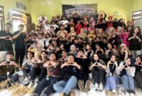Foto: Mahasiswa Fakultas Teknik Universitas Diponegoro (UNDIP) bersama siswa, guru, dan warga Desa Losari, Kecamatan Sumowono, Kabupaten Semarang, berfoto bersama dalam kegiatan Rumah Belajar Teknik (RBT) 2025 di SD Negeri Losari.
