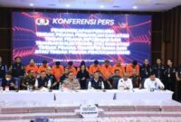 Foto: Konferensi Pers Pengungkapan Kasus Praktik Kejahatan Keuangan Berskala Besar, Berupa Pembobolan Rekening Bank Dormant atau Rekening Tidak Aktif. Kerugian Ditaksir Mencapai Rp204 miliar, Kamis (25/9/2025). (Dok-Istimewa)