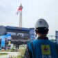 Foto: Petugas PLN memantau kesiapan sistem kelistrikan di kawasan Monumen Nasional (Monas), Jakarta, menjelang Upacara Peringatan HUT ke-80 Tentara Nasional Indonesia (TNI) yang dipimpin langsung oleh Presiden Republik Indonesia, Prabowo Subianto.