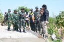 Foto: Dandim 0804/Magetan Letkol Inf Hasan Dasuki bersama Bupati Magetan, Nanik Endang Rusminiarti,bersama unsur Forkopimda meninjau langsung proses pembangunan rabat jalan usaha tani di Desa Kembangan, Kecamatan Sukomoro, Rabu (8/10/2025).