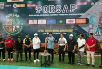 Foto: Wakil Wali Kota Jakarta Timur Kusmanto didampingi Ketua Pembina Pondok Pesantren Minhajurrosyidin H. Chaerul Baihaqi secara resmi membuka Pekan Olahraga Santri Antar Pondok Pesantren (PORSAP).