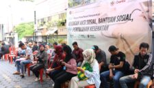Foto: Warga Antusias Ikuti Pemeriksaan Kesehatan Gratis di Bapas Jakarta Barat.