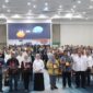 Foto: Ketua Umum KADIN DKI Jakarta Hj. Diana Dewi bersama jajaran narasumber dan peserta berfoto bersama usai Seminar Nasional bertema “Strategi Efektif Mengikuti Pengadaan pada Lembaga Pemerintah dan BUMN Melalui Metode e-Purchasing dengan e-Katalog Versi 6.0” yang digelar di Gedung Dinas Teknis Jatibaru, Jakarta Pusat, Kamis (30/10/2025).