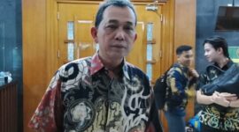 Foto: Sabar M. Simamora, S.H., M.H., Kuasa Hukum Direktur Utama PT Kebun Tebu Mas, Ali Sanjaya saat Wawancara di Pengadilan Negeri Jakarta Pusat, Selasa (7/10/2025). (Dok-Okj/Fahmy)