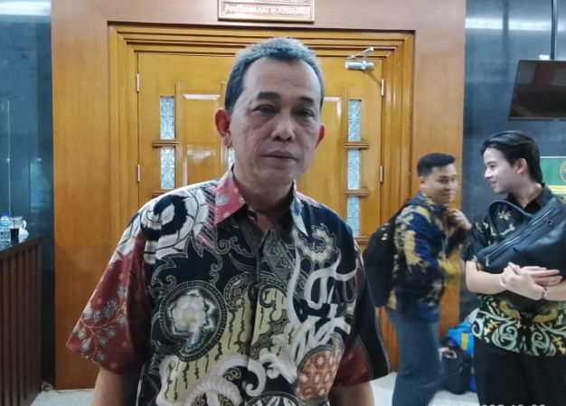 Foto: Sabar M. Simamora, S.H., M.H., Kuasa Hukum Direktur Utama PT Kebun Tebu Mas, Ali Sanjaya saat Wawancara di Pengadilan Negeri Jakarta Pusat, Selasa (7/10/2025). (Dok-Okj/Fahmy)