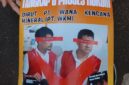Foto: Salahsatu Pengunjuk Rasa Membawa Poster bertuliskan Tangkap dan Proses Hukum Dirut PT. Wana Kencana Mineral (PT WKM) didepan Pengadilan Negeri Jakarta Pusat, Rabu (8/10)2025). (Dok-Okj/Fahmy)