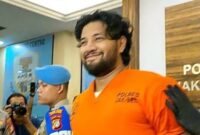 Foto: Artis Ammar Zoni saat Ditangkap di Serpong, Tangerang, terkait Penyalahgunaan Narkotika Jenis Ganja Beberapa Waktu Lalu. (Dok-Istimewa)