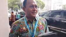 Foto: Wakil Bupati Pamekasan H. Sukriyanto usai menghadiri Rapat Koordinasi Nasional (Rakornas) Tim Percepatan Akses Keuangan Daerah (TPAKD) yang digelar di Balai Kartini, Jakarta, Jumat (10/10/2025). (Dok-Okj/Fahmy)