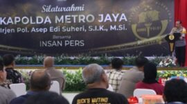 Foto: Agenda Kapolda Metro Jaya, Inspektur Jenderal Asep Edi Suheri bersama Insan Pers di Mapolda Metro Jaya, Kamis (16/10/2025). (Dok-Istimewa)