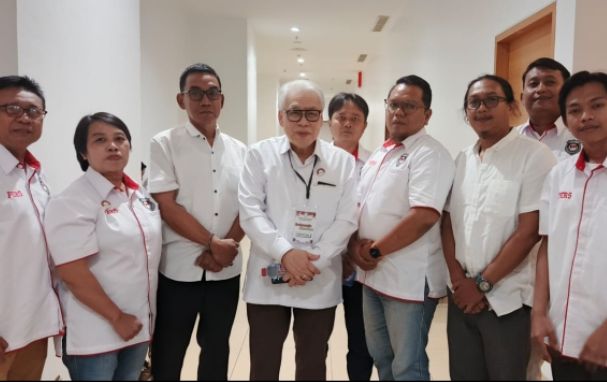 Foto: (tengah) Ketum FORMAS Yohanes Handoyo BudhiSedjati, (kanan) Ketum AWIBB Dyka Mahaputra Beserta Jajaran, (kiri) Ketua DPD AWIBB DKI Jakarta Asep Saiful. (Dok-Istimewa/DPP AWIBB) 