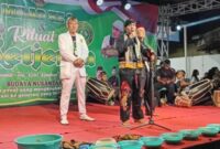 Foto: Peringatan Milad ke-2 sekaligus kegiatan Ketjeran Tjimande Tari Kolot Karuhun Banten Indonesia (TTKKBI) yang digelar secara nasional di kediaman Ketua Umum TTKKBI, H. Tb. Arif Hidayat, di Lontar, Serang, Banten, pada Sabtu (18/10/2025). (Dok-Istimewa)