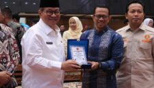Foto: Gubernur DKI Jakarta Pramono Anung (kiri). (Dok-Istimewa)