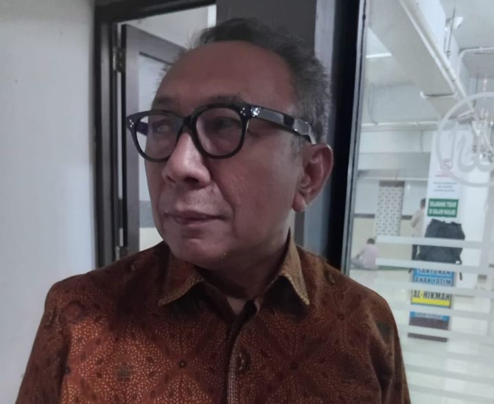 Foto: Kuasa Hukum Tian Bahtiar, H. Didi Supriyanto, S.H., M.Hum., saat wawancara di Pengadilan Negeri Jakarta Pusat, Rabu (29/10/2025). (Dok-Okj/Fahmy Nurdin)