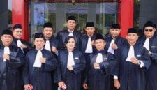Foto: Pengadilan Tinggi Bandung resmi melantik dan mengambil sumpah sebanyak 214 calon advokat dari 12 organisasi advokat pada Kamis (30/10/2025). (Dok-Istimewa)