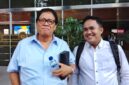 Foto: Tim Kuasa Hukum Jimmy Masrin, Waldus Situmorang, SH.,MH., (kiri) dan Ruslan Wahyono, SH., MH., (kanan) saat ditemui Okjakarta.com, di Pengadilan Negeri Jakarta Pusat, Jumat (31/10/2025). (Dok-Okj/Fahmy Nurdin)