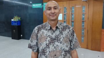 Foto: Kuasa Hukum terdakwa Danny Praditya, FX L. Michael Shah, SH., usai Wawancara di Pengadilan Negeri Jakarta Pusat, Jumat (31/10/2025). (Dok-Okj/Fahmy Nurdin)