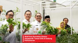 Foto: Wali Kota Jakarta Pusat Resmikan Sistem Aquaponik Taman Etik di Kantor DKPP