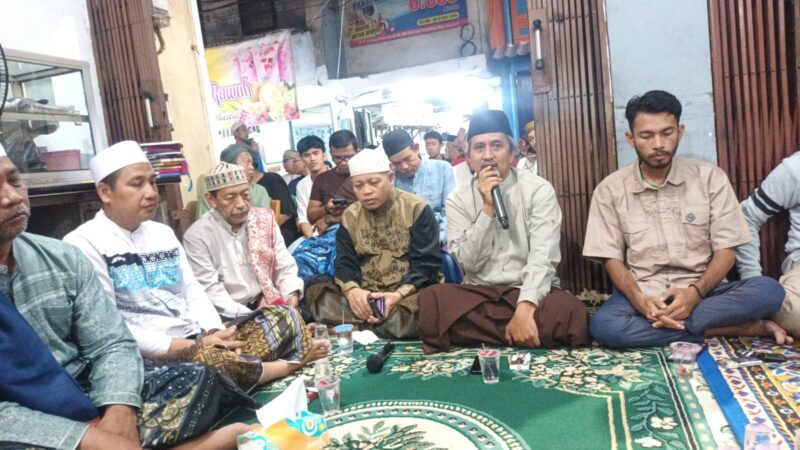 Foto: Suasana tahlilan hari ke-7 almarhumah Hj Obay Saniah di kediaman keluarga, Jalan Krendang Selatan 1, Duri Utara, Tambora, Jakarta Barat.