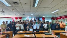 Foto: Peserta OKK Foto bersama 