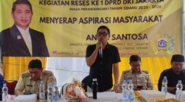 Foto: Anggota DPRD DKI Jakarta dari Fraksi Partai Golkar, Andri Santosa, melaksanakan kegiatan Reses di wilayah RW 08, Kelurahan Kalideres, Kecamatan Kalideres.
