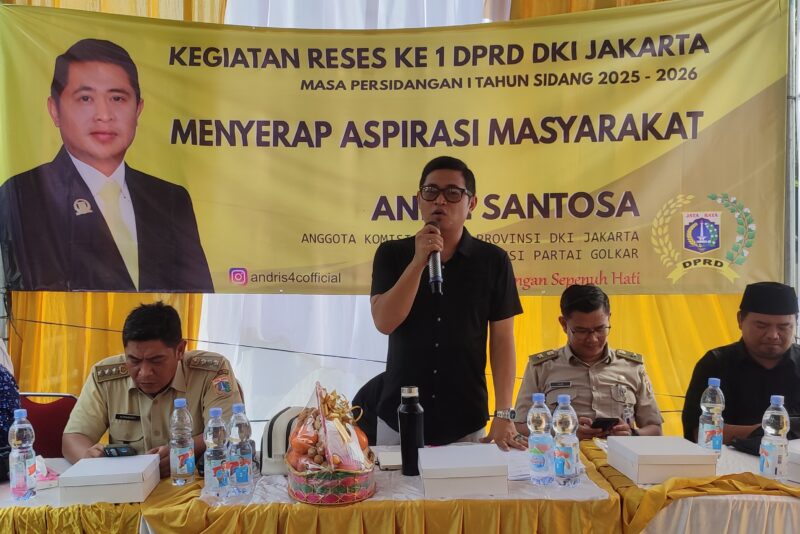 Foto: Anggota DPRD DKI Jakarta dari Fraksi Partai Golkar, Andri Santosa, melaksanakan kegiatan Reses di wilayah RW 08, Kelurahan Kalideres, Kecamatan Kalideres.