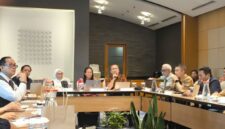 Foto: Riko Heryanto ST MM, saat berbicara di Acara Business Matching atau Pertemuan Bisnis antara Asosiasi Refraktori dan Isolasi Indonesia (ASRINDO) dengan Industri Semen, Kaca dan Keramik yang digelar Direktorat Industri Semen, Keramik, dan Pengolahan Bahan Galian Non Logam (ISKPBGN) Kementerian Perindustrian  (Kemenperin) di Bandung, Kamis (30/10/2025). (Dok-Istimewa)