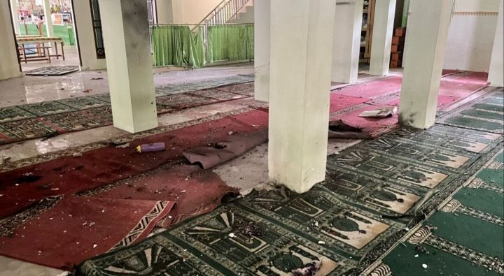 Foto: Masjid SMAN 72 Kelapa Gading, Jakarta Utara, pasca ledakan, pada Jumat (7/11/2025) siang. (Dok-Istimewa)
