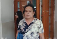 Foto: Kuasa hukum Adam Damiri, Deolipa Yumara, usai jalani persidangan PK di Pengadilan Negeri Jakarta Pusat, Senin (17/11/2025). (Dok-Okj/Fahmy Nurdin)