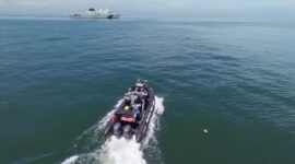 Badan Keamanan Laut Republik Indonesia (Bakamla RI) dan Indian Coast Guard (ICG) kembali memperkuat hubungan kerja sama maritim melalui latihan Passing Exercise (PASSEX) antara KN Pulau Dana–323 dan kapal ICGS Vigraha 39.