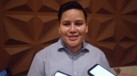 Foto: Kuasa hukum pengusaha Budiman Tiang, Ade Ratnasari, ABA., S.H., LL.B., MBA, saat konferensi pers di Jakarta, Senin (8/12/2025). (Dok-Okj/FN)