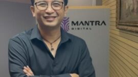 Musisi sekaligus gitaris band Padi, Piyu Padi, memperkenalkan Mantra Digital,