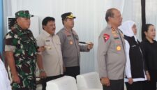 Foto: Kapolri Jenderal Pol. Listyo Sigit Prabowo bersama Gubernur Jawa Timur Khofifah Indar Parawansa, Kapolda Jawa Timur Irjen Pol. Nanang Avianto, unsur TNI, serta pejabat terkait mengikuti rangkaian acara ziarah dan peletakan batu pertama pembangunan Museum Marsinah di Desa Nglundo, Kecamatan Sukomoro, Kabupaten Nganjuk, Sabtu (27/12/2025).