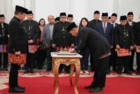 Foto: Gubernur Pramono Lantik Sekda Baru DKI Jakarta.