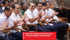 Foto: Pemprov DKI Gelar Town Hall, Arifin Tegaskan Komitmen Layanan Publik.