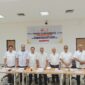 Foto: Tim Penjaringan dan Penyaringan (TPP) KONI Provinsi DKI Jakarta berfoto bersama usai menggelar konferensi pers pembukaan tahapan penjaringan dan penyaringan Calon Ketua Umum KONI DKI Jakarta periode 2026–2030 di Jakarta, Jumat,(19/12/2025).
