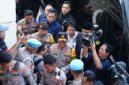 Foto: Kapolri Jenderal Polisi Listyo Sigit Prabowo didampingi Wakapolri Komjen Pol Dedi Prasetyo tiba di Gereja Katedral Jakarta, Rabu (24/12/2025).