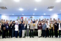 Foto: Para peserta foto bersama setelah mengikuti Uji Kompetensi Wartawan di Polda Metro Jaya.