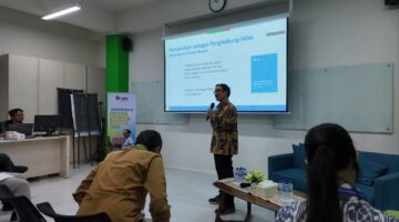 Foto: Direktur Nasional Habitat for Humanity Indonesia, Handoko Ngadiman, menyampaikan bahwa program pembangunan tiga juta rumah per tahun yang dicanangkan pemerintah merupakan momentum strategis untuk mengintegrasikan prinsip desain adaptif iklim ke dalam kebijakan perumahan. (Dok-Istimewa)