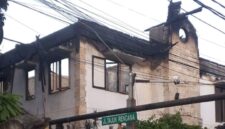 Foto: Pasca kebakaran rumah almarhum Zulharman, mantan Ketua Persatuan Wartawan Indonesia (PWI) Jaya di Komplek Griya Wartawan, Jalan Tajuk Rencana Blok K, Kelurahan Cipinang Muara, Kecamatan Jatinegara, Jakarta Timur, Rabu (24/12/2025). (Dok-Okj/FN)