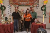 Foto: (kiri) Letjen TNI Purn A.M. Putranto dan Ibu. (Dok-Istimewa)