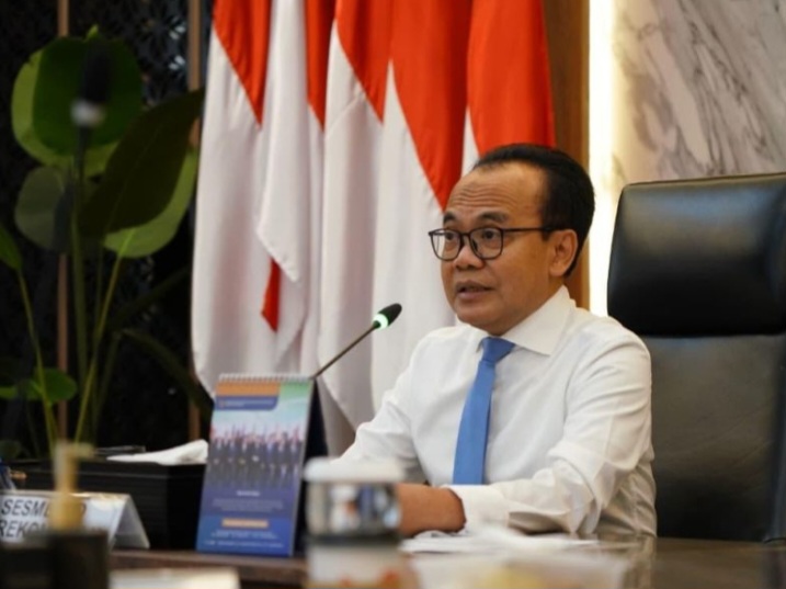 Pemerintah menutup tahun 2025 dengan kinerja perekonomian nasional yang tetap terjaga di tengah berbagai tantangan global.