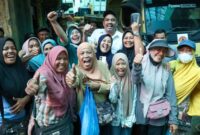 Menteri Usaha Mikro, Kecil, dan Menengah (UMKM) Maman Abdurrahman meluncurkan Klinik UMKM Bangkit sebagai sentral pengaduan sekaligus pusat bantuan usaha bagi UMKM terdampak bencana di Aceh, Sumatera Utara, dan Sumatera Barat.