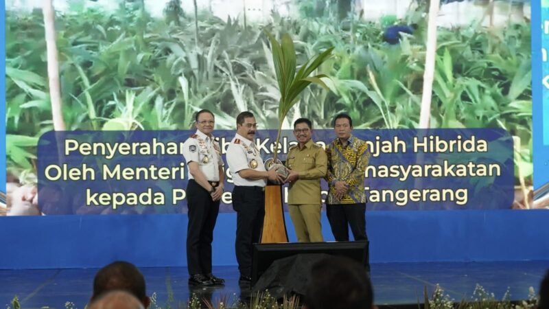 Kementerian Imigrasi dan Pemasyarakatan (Kemenimipas) menggelar rangkaian kegiatan bakti sosial dalam rangka peringatan Hari Bakti Imigrasi ke-76 yang dipusatkan di Politeknik Pengayoman Indonesia (Poltekpin), Tangerang,
