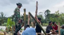 Kodam Jaya/Jayakarta menerjunkan prajurit untuk membantu penanganan banjir yang melanda sejumlah wilayah di Jakarta dan Kabupaten Bekasi akibat curah hujan tinggi.